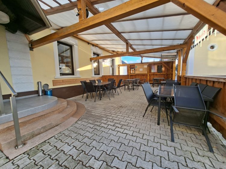 Poslovni prostor; gostinski obrat; Šmartno pri Slovenj Gradcu, 284,3 m2